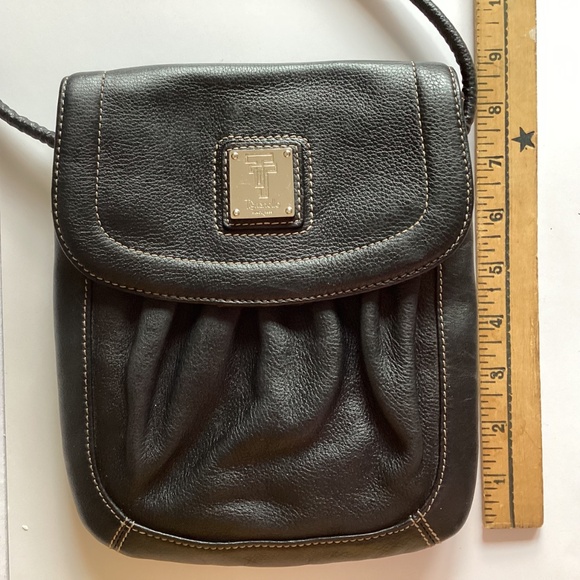 $20 Tignanello Leather Crossbody Bag. Black 24” drop strap. - Picture 11 of 11
